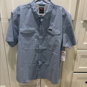 Wrangler Men's Light Blue Casual Button-Down Shirt